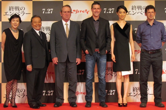 トミー・リー・ジョーンズさん、笑って！